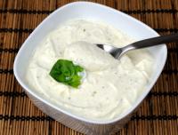 Pestosås med yoghurt